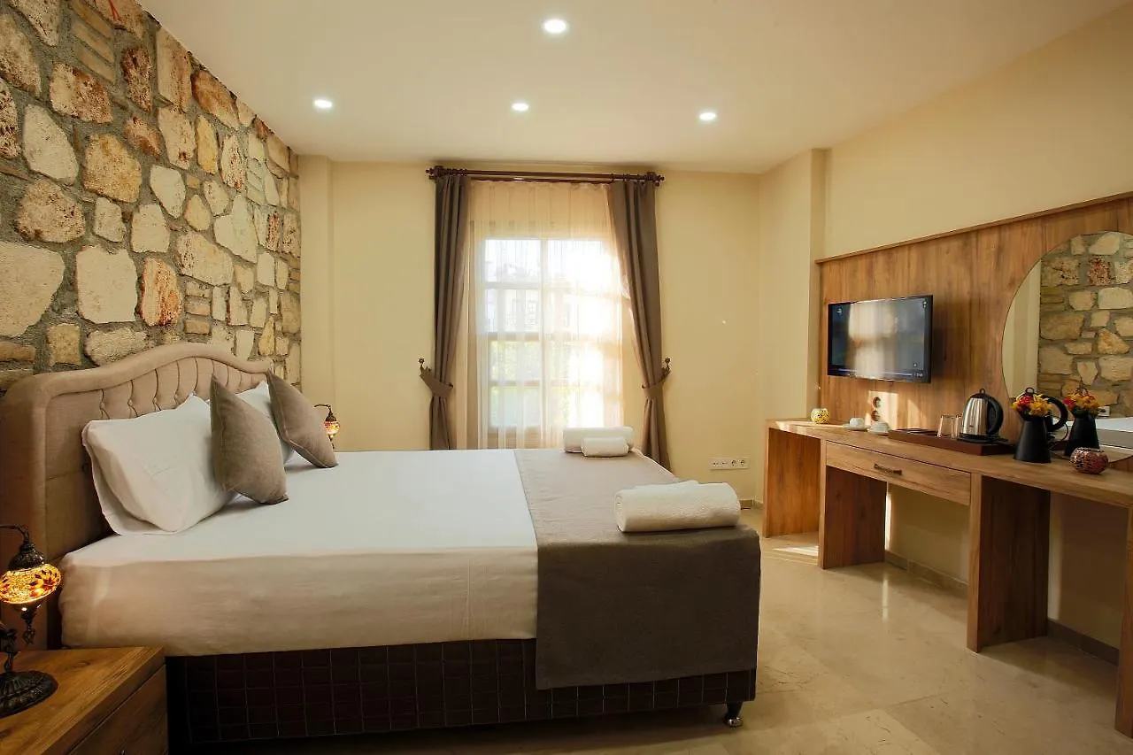 Castle Inn Boutique Hotel Анталья