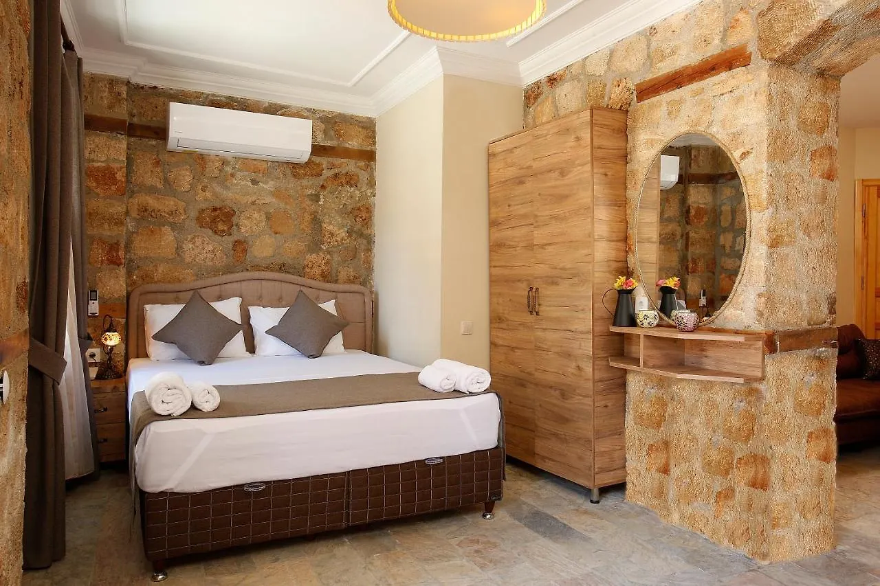 Castle Inn Boutique Hotel Анталья Проживание в семье